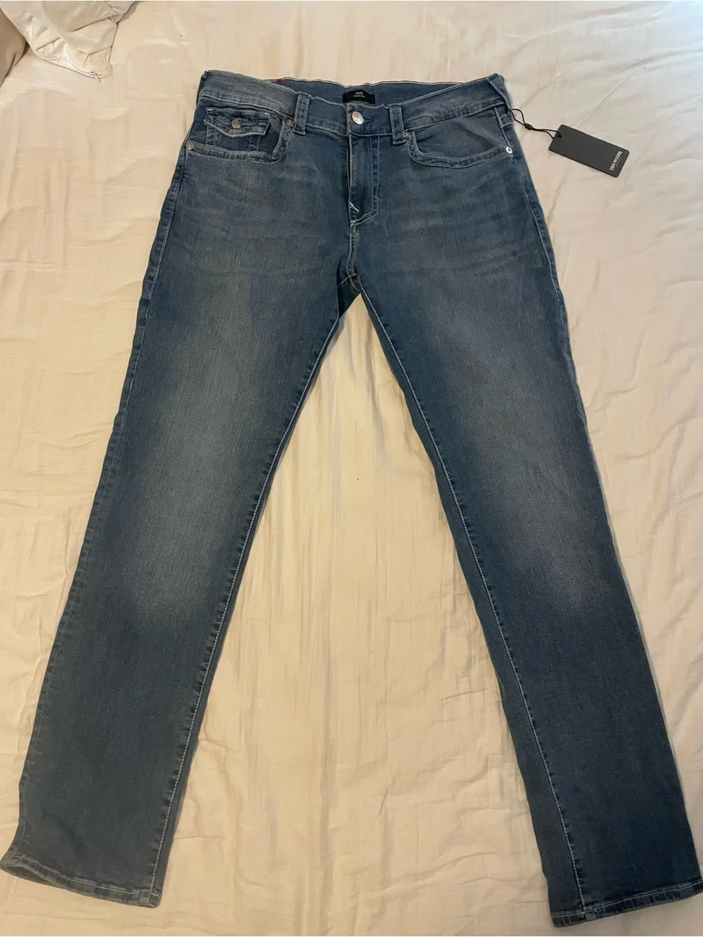 True Religion Men's Relaxed Slim Straight Jeans in Faded Blue Size 36